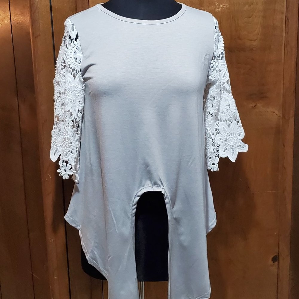 Women's Front Tie 3/4 Length Sleeve Top